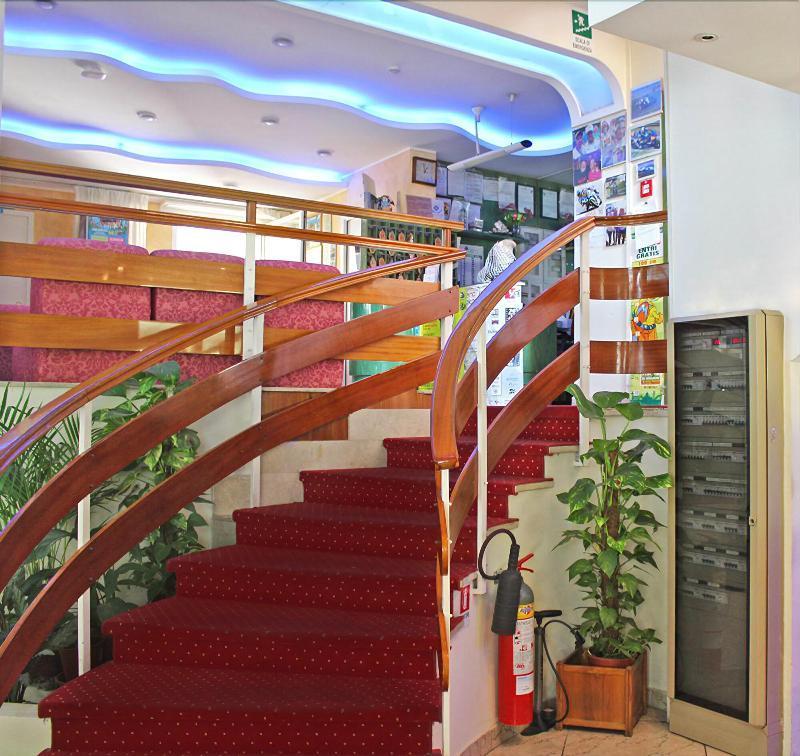 Hotel Royal Misano Adriatico Bagian luar foto