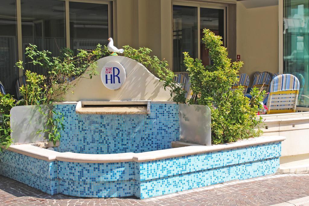 Hotel Royal Misano Adriatico Bagian luar foto