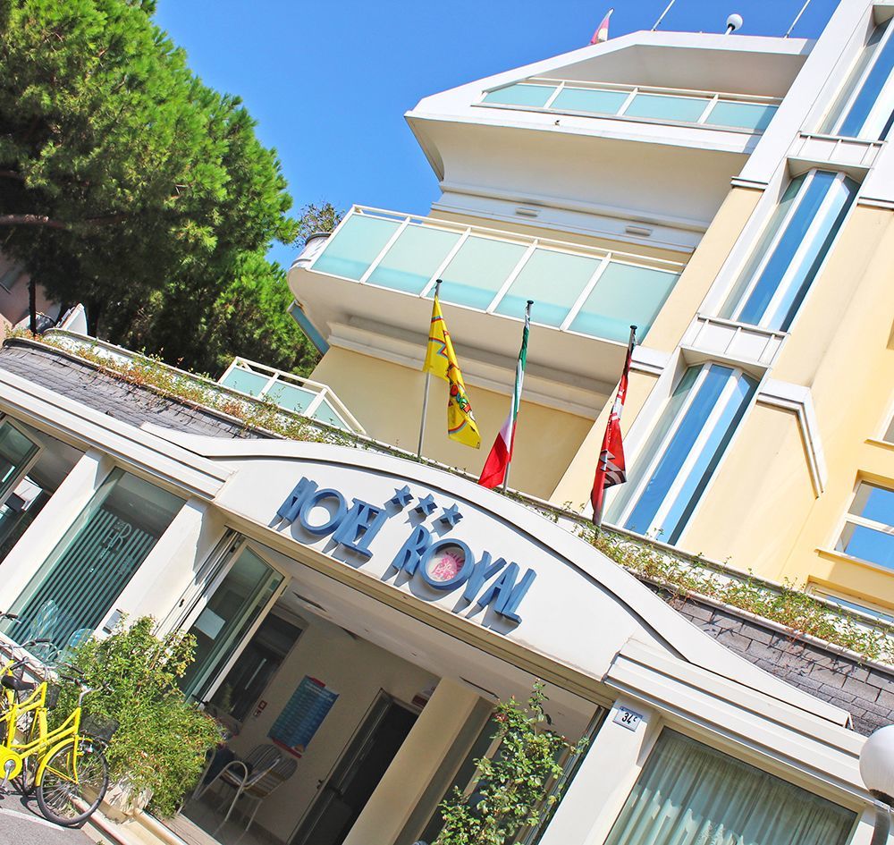 Hotel Royal Misano Adriatico Bagian luar foto